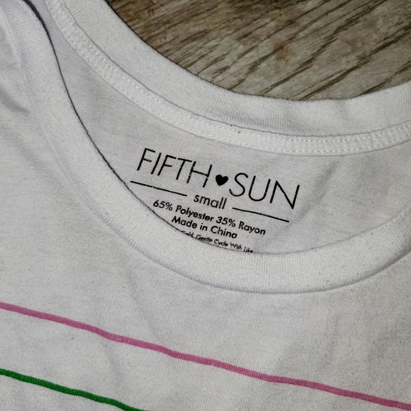 SEMI CROPPED RAINBOW STRIPES TANK SM EUC SEE MEASUREMENTS - Picture 5 of 6